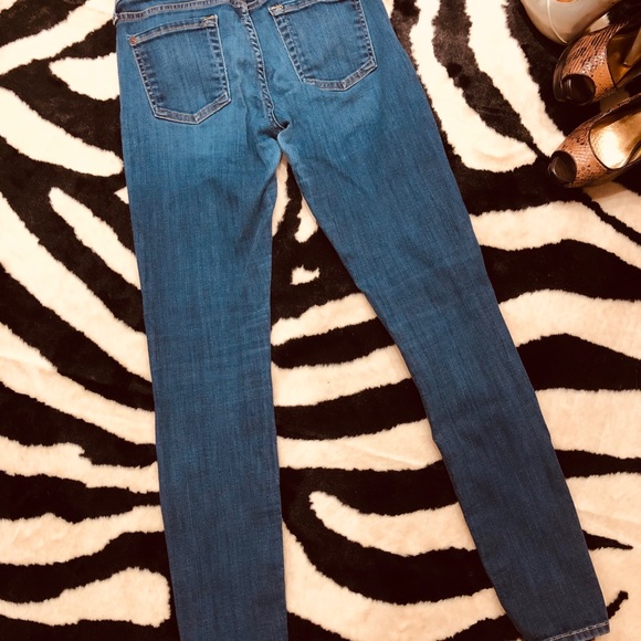 ✨HP✨7FAM The Skinny Medium Wash Skinny Jeans - Picture 4 of 7